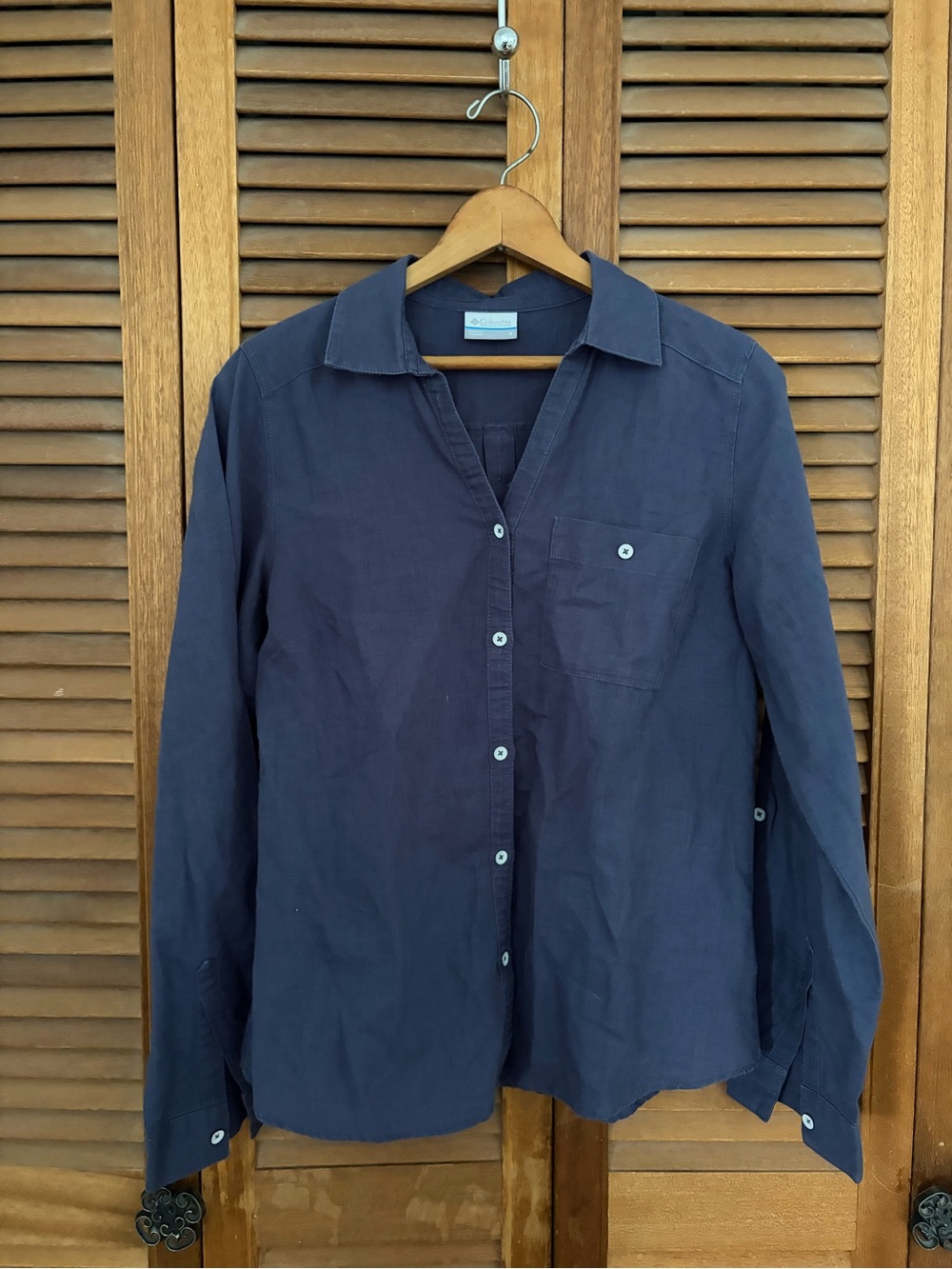 Columbia Men's Dark Blue Long-Sleeve Button-Down Shirt sz small